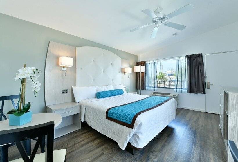 Hotel The Freeport Inn And Marina