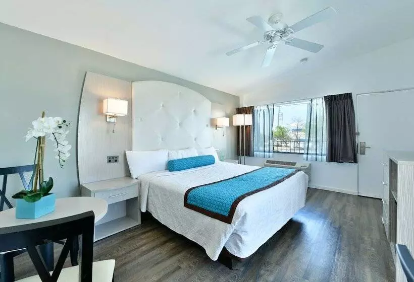 Hotel The Freeport Inn And Marina