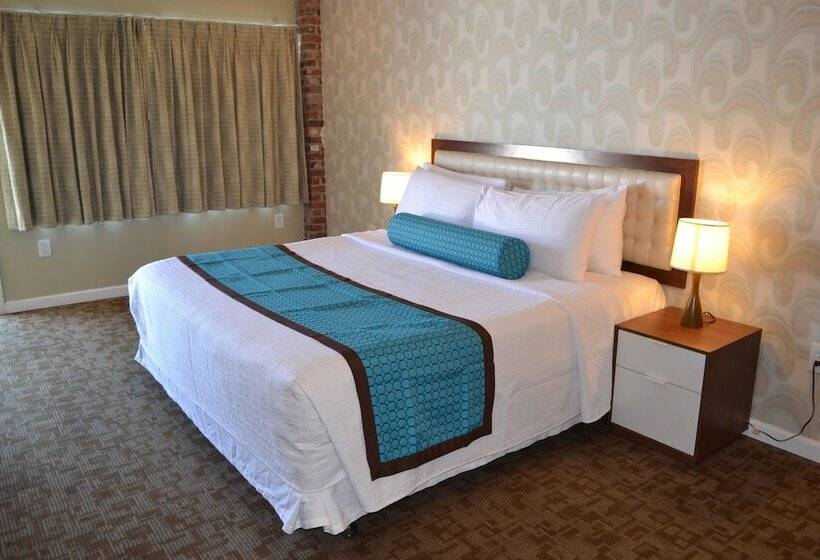 Hotel The Freeport Inn And Marina