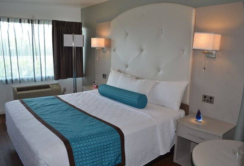 Hotel The Freeport Inn And Marina