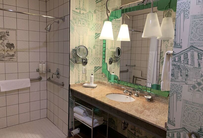 ホテル The Royal Sonesta Portland Downtown