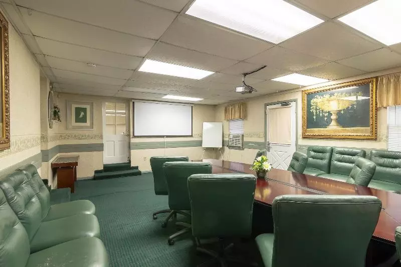 汽车旅馆 Executive Inn & Suites Upper Marlboro