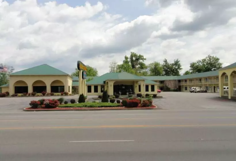 Motel Golden Manor Inn & Suites