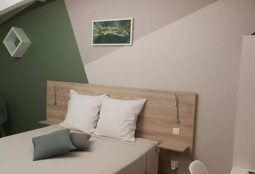 Aamiaismajoitus (B&B) 8 Le Chiron De La Roche 85130 Chanverrie