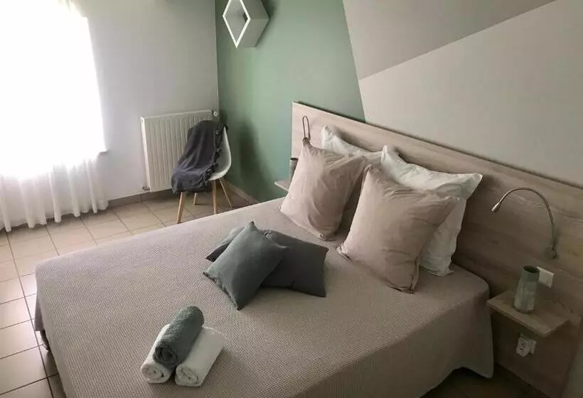 Aamiaismajoitus (B&B) 8 Le Chiron De La Roche 85130 Chanverrie