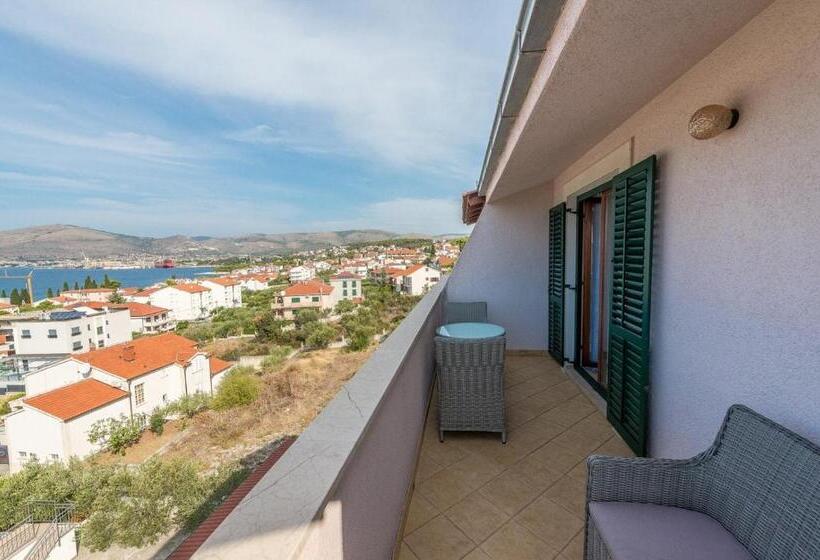 Apartments Ivana Mira