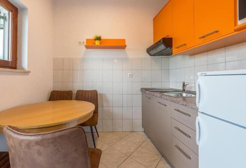 Apartments Ivana Mira