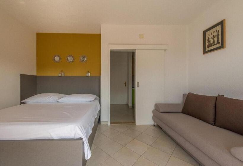 Apartments Ivana Mira