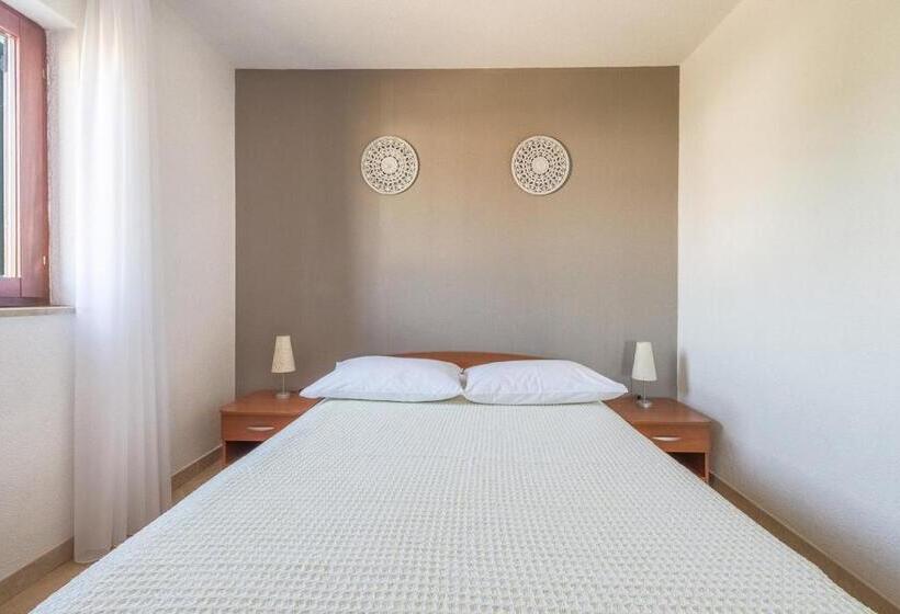 Apartments Ivana Mira