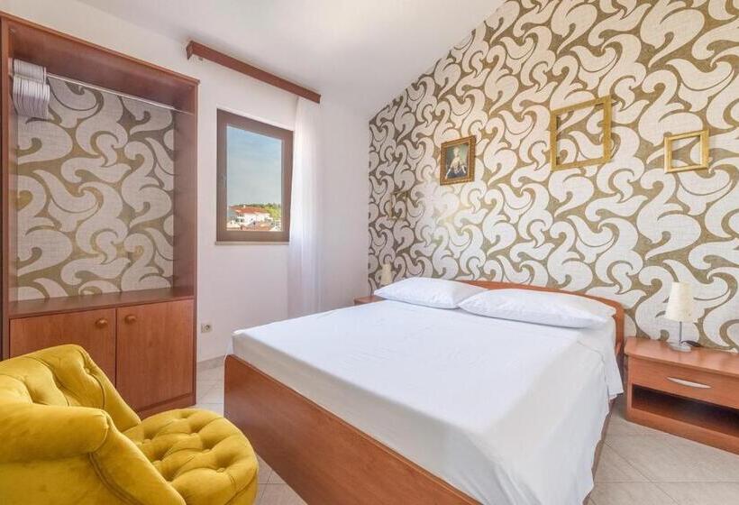 Apartments Ivana Mira