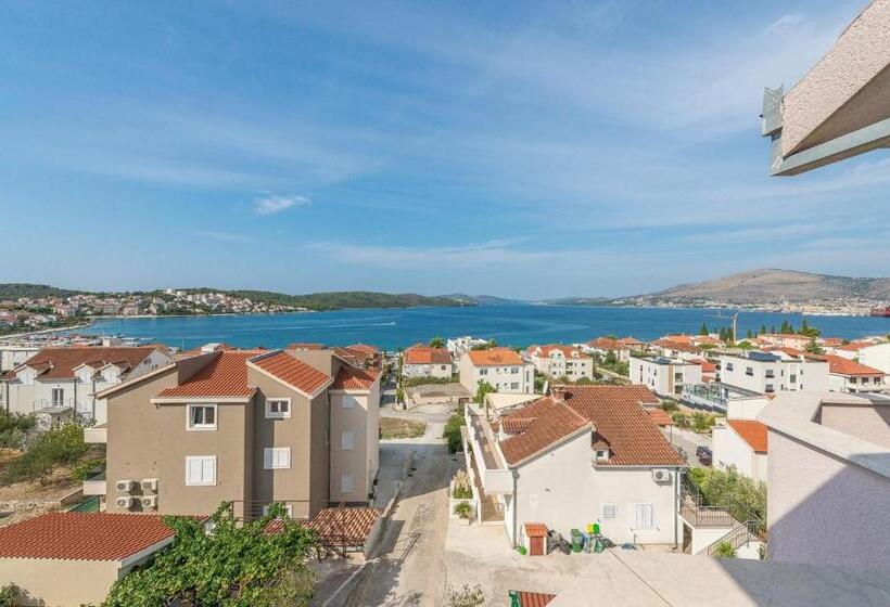 Apartments Ivana Mira