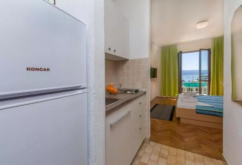 Apartments Maras