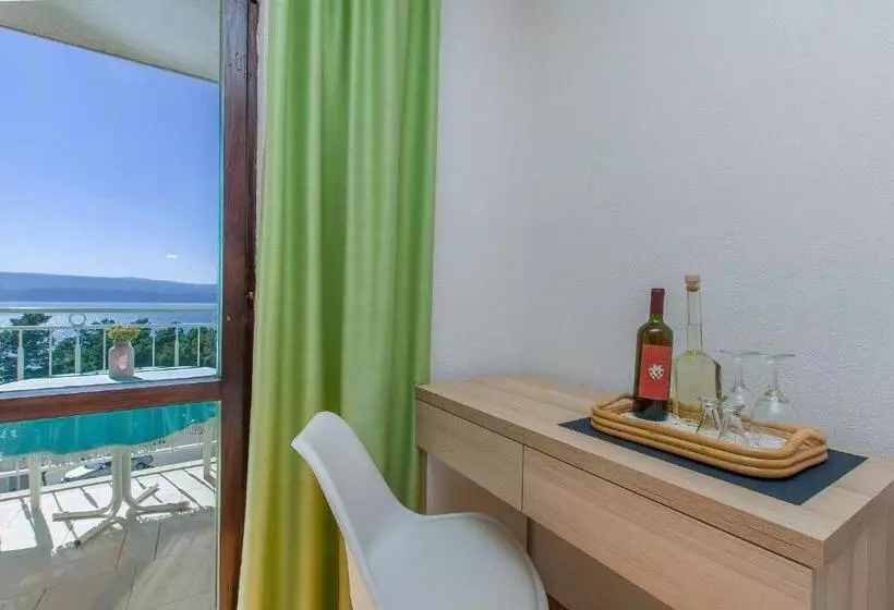 Apartments Maras