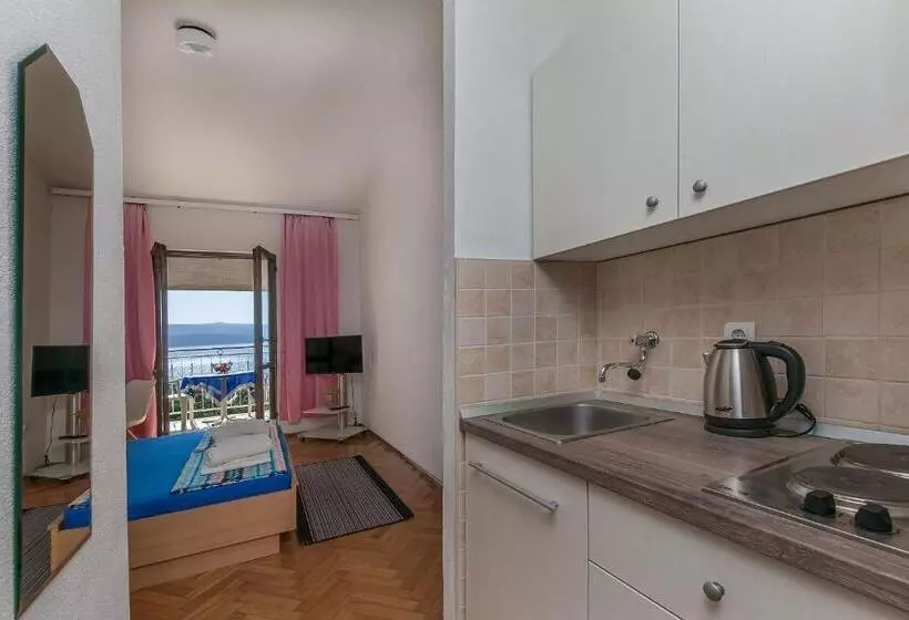 Apartments Maras