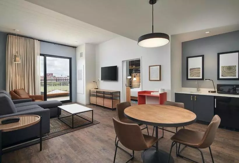 ホテル Indigo Tallahassee   Collegetown, An Ihg