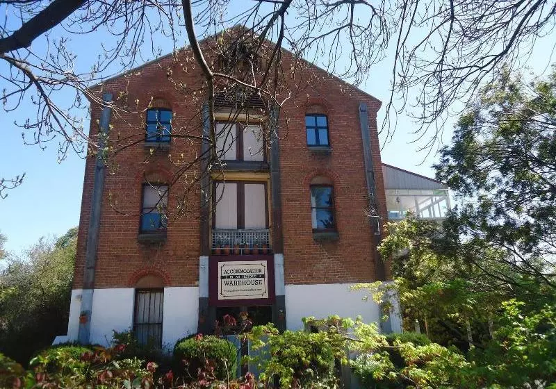 Majatalo Accommodation In An Historic Warehouse