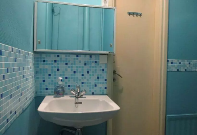 پانسیون Guest House Ugrin Paikka