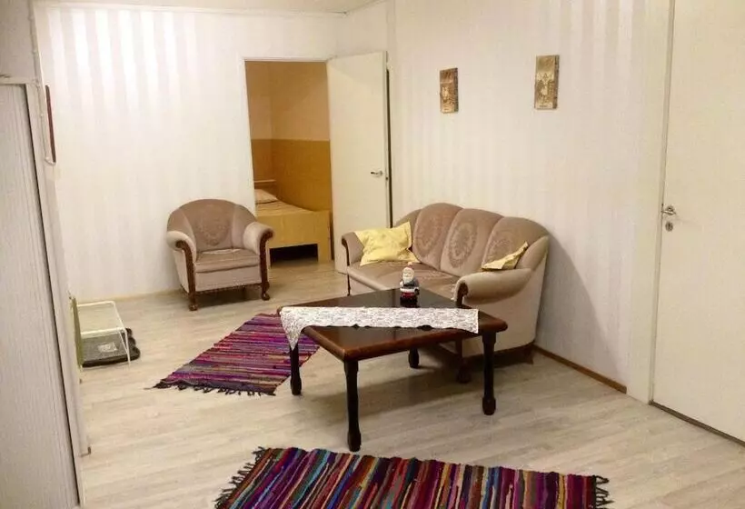 پانسیون Guest House Ugrin Paikka