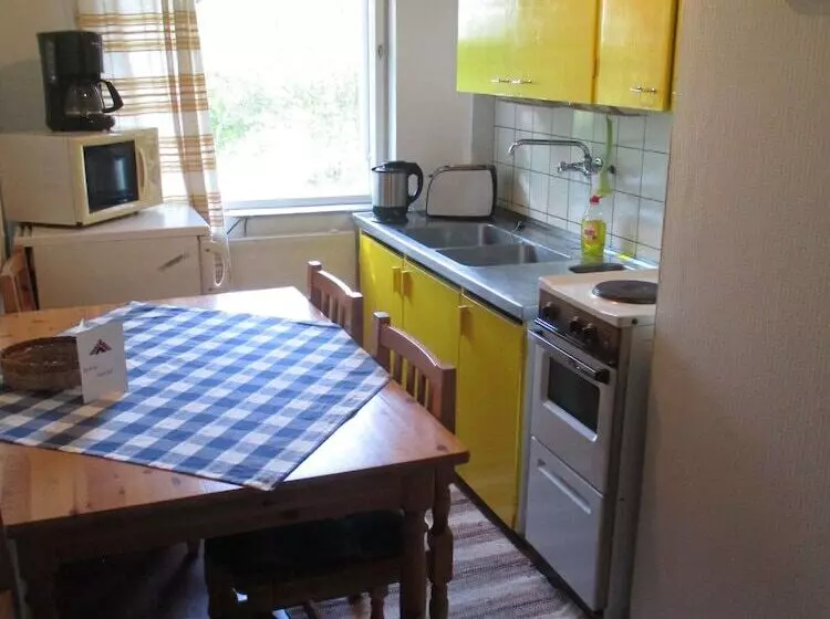 پانسیون Guest House Ugrin Paikka