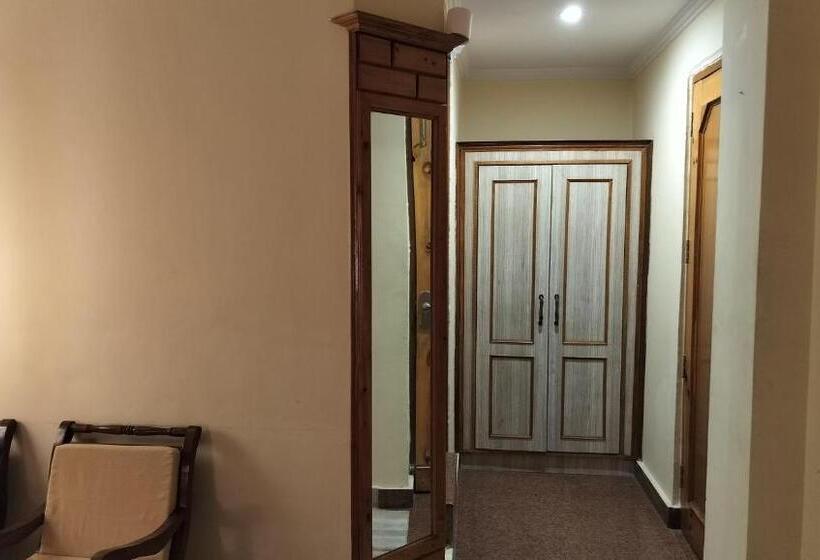 هتل Auspiscious Him View