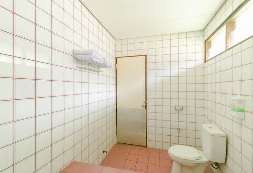 בית מלון כפרי Oyo 1996 Koneng