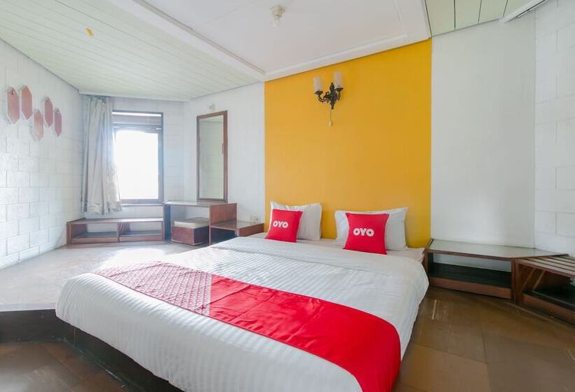 בית מלון כפרי Oyo 1996 Koneng