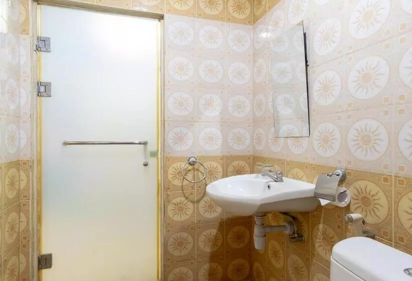 Hotelli Oyo 2045  211