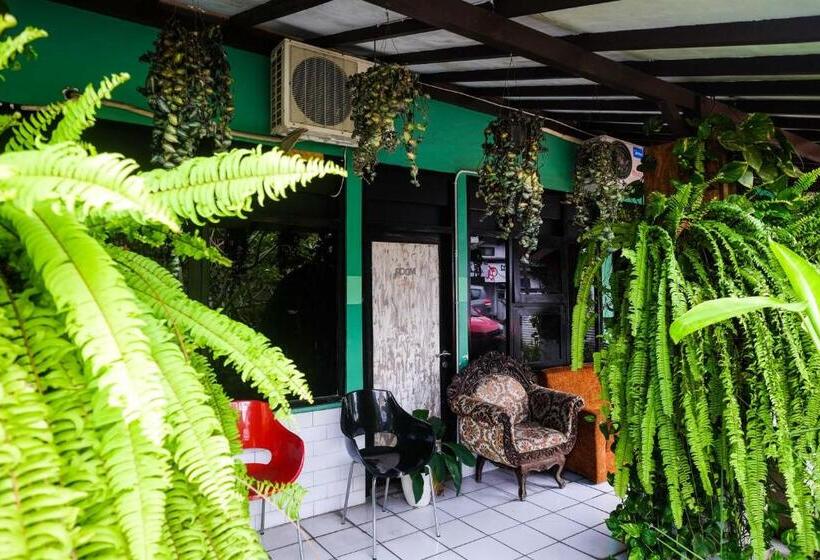 فندق Reddoorz Near Lotte Mart Maguwoharjo Yogyakarta