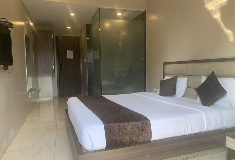 Отель Merakee Near Dahisar Mira Road Mumbai