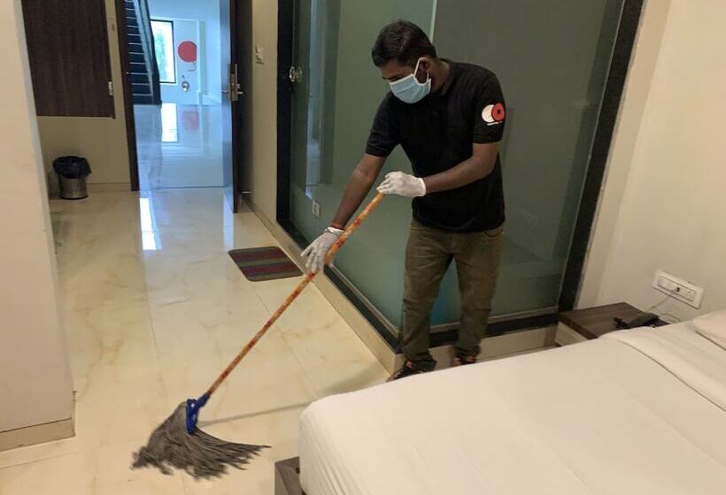 Отель Merakee Near Dahisar Mira Road Mumbai