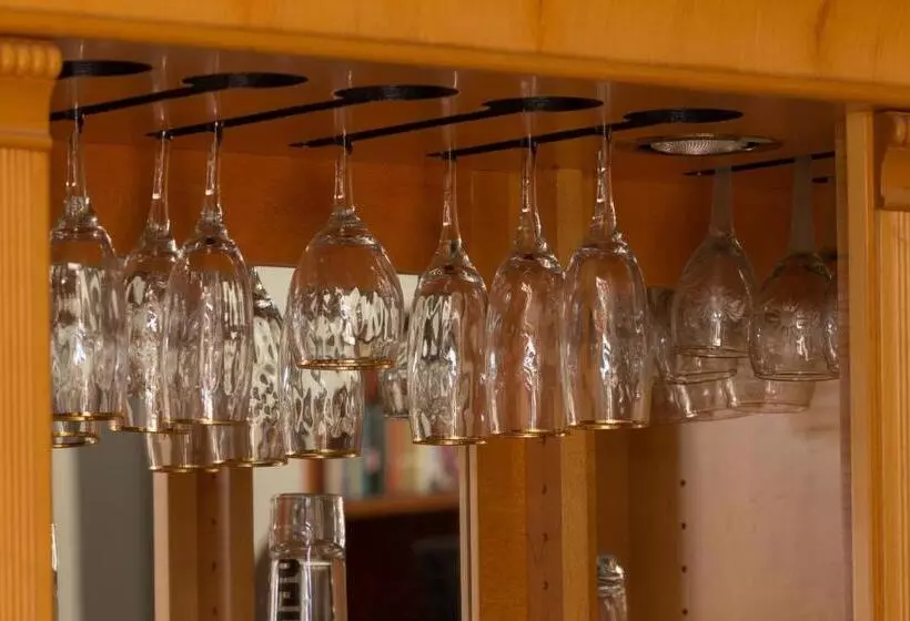 هتل Posada Bugambilias