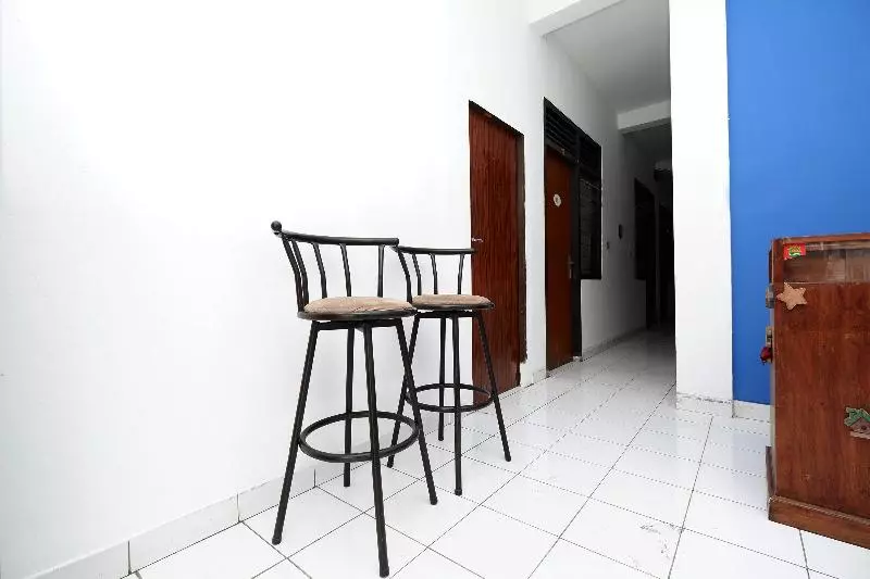 ホテル Spot On 1942 Asia Residence Syariah