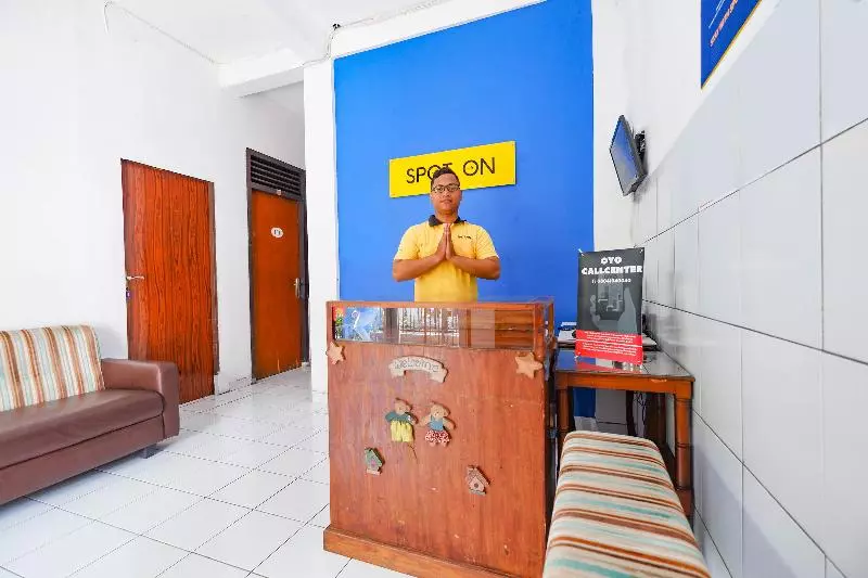 ホテル Spot On 1942 Asia Residence Syariah