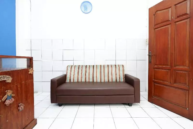 ホテル Spot On 1942 Asia Residence Syariah