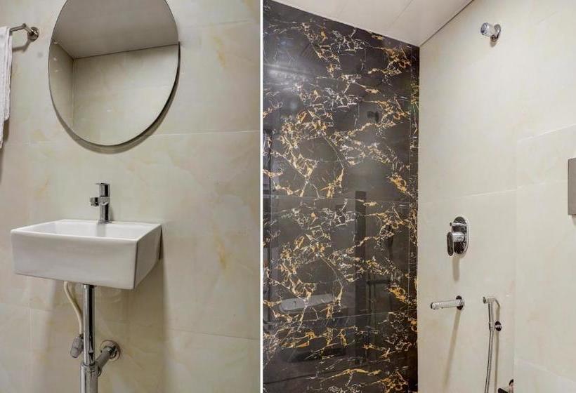 فندق Golden Star Near International Airport