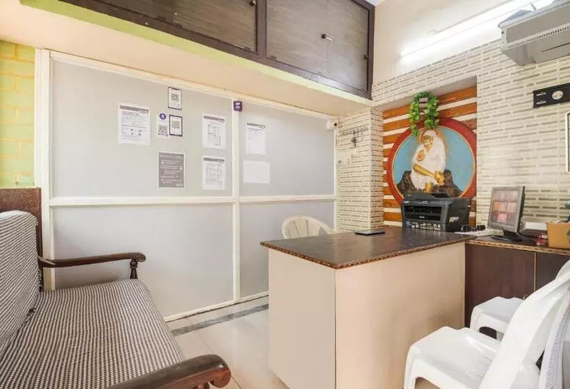 ホテル Aahvanam Guest House