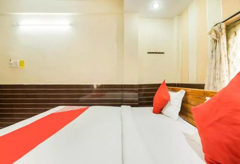 ホテル Aahvanam Guest House