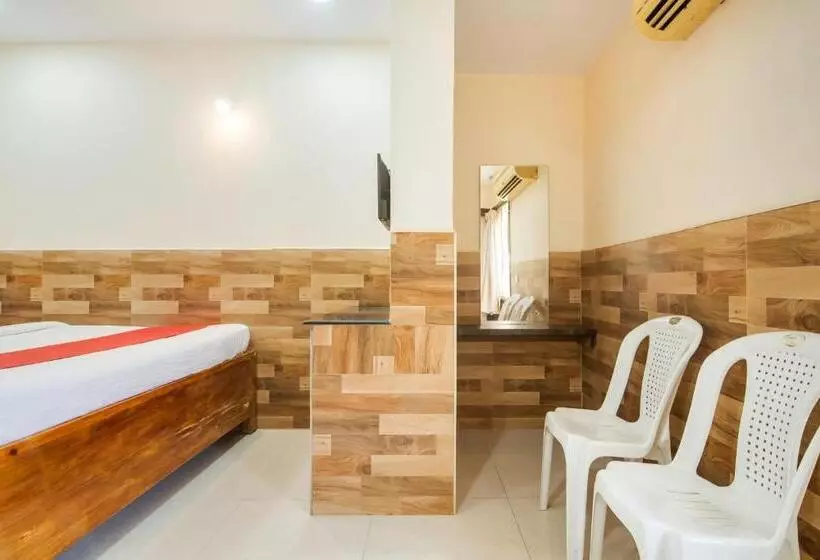 ホテル Aahvanam Guest House