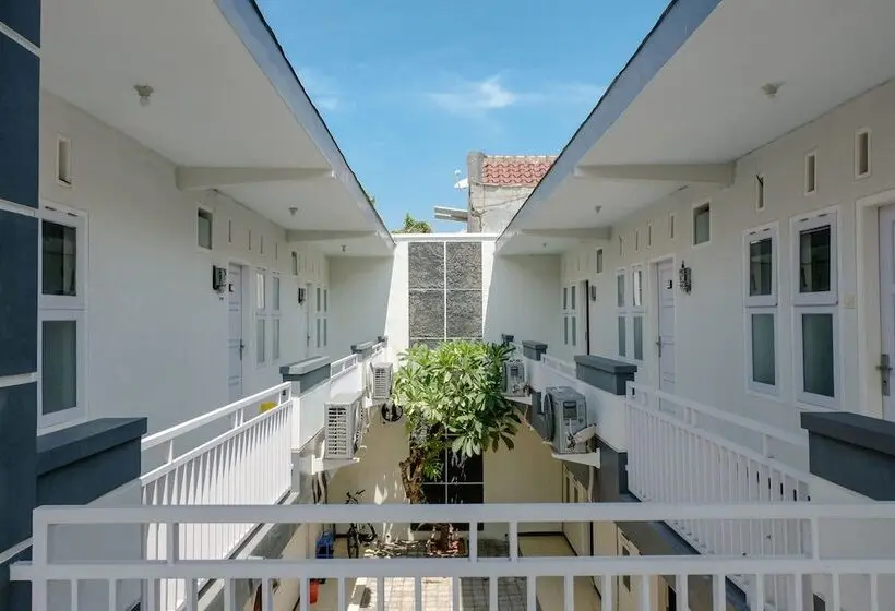هتل Capital O 1475 Oemah Jawa Family Residence