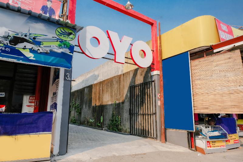 ホテル Capital O 1475 Oemah Jawa Family Residence