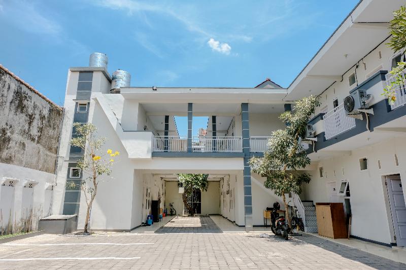 ホテル Capital O 1475 Oemah Jawa Family Residence