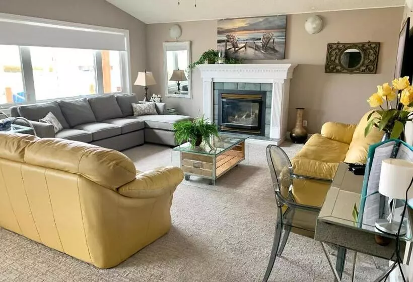 Hotelli Paradise Inn On The Beach