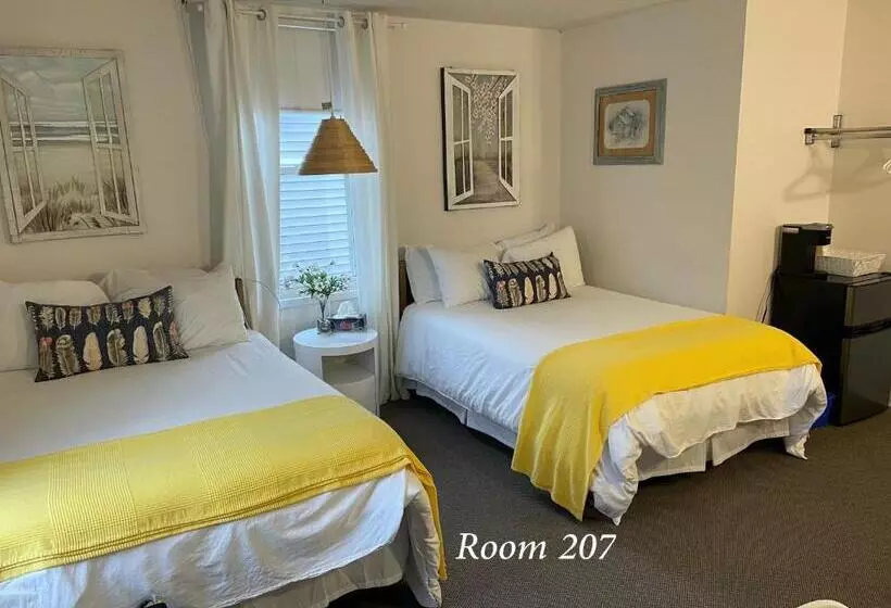 Hotelli Paradise Inn On The Beach