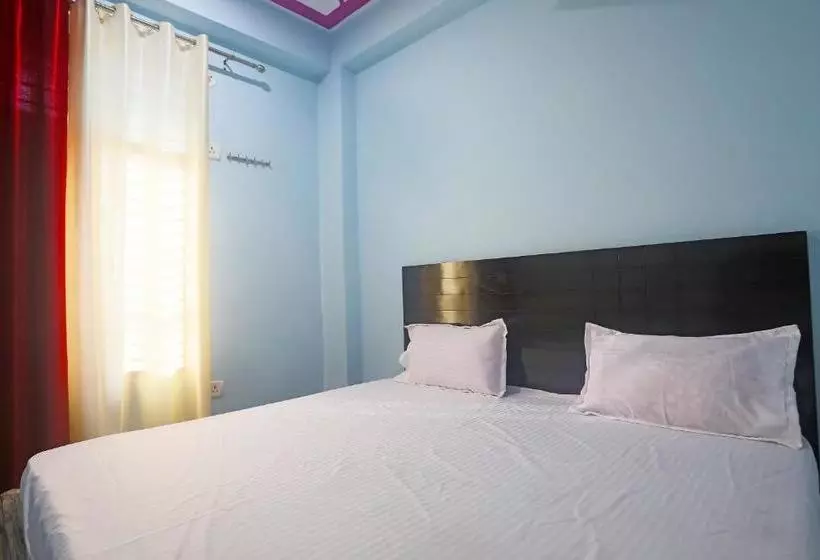 ホテル Spot On 43669 Mahalaxmi Palace