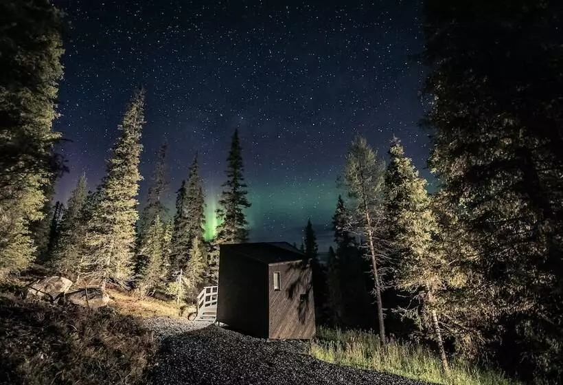 Lomakeskus Magical Pond Nature Igloos