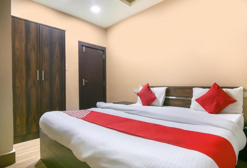 هتل Oyo 43723 Crystal Riverside Saver