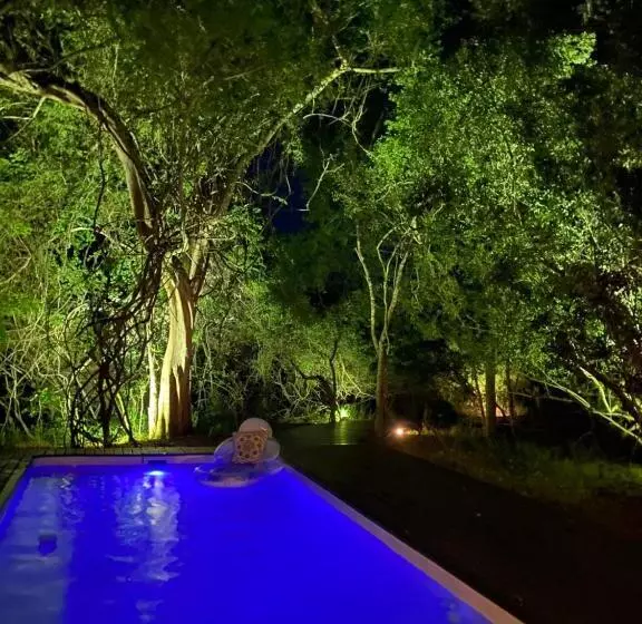 Majatalo Hideaways Lazuli Bush Lodge, Hluhluwe
