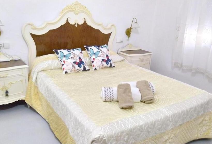 Charming House In Estivella Near Nature