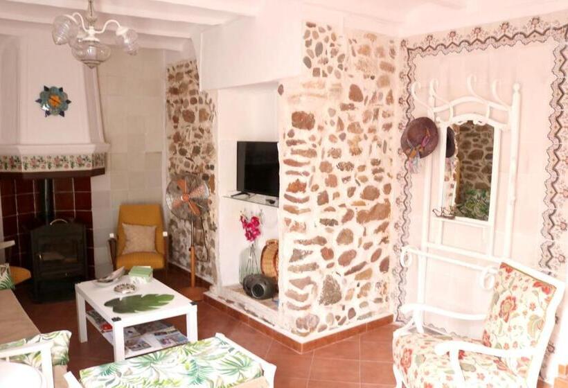 Charming House In Estivella Near Nature
