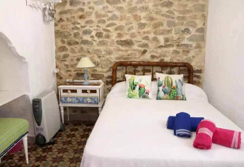 Charming House In Estivella Near Nature